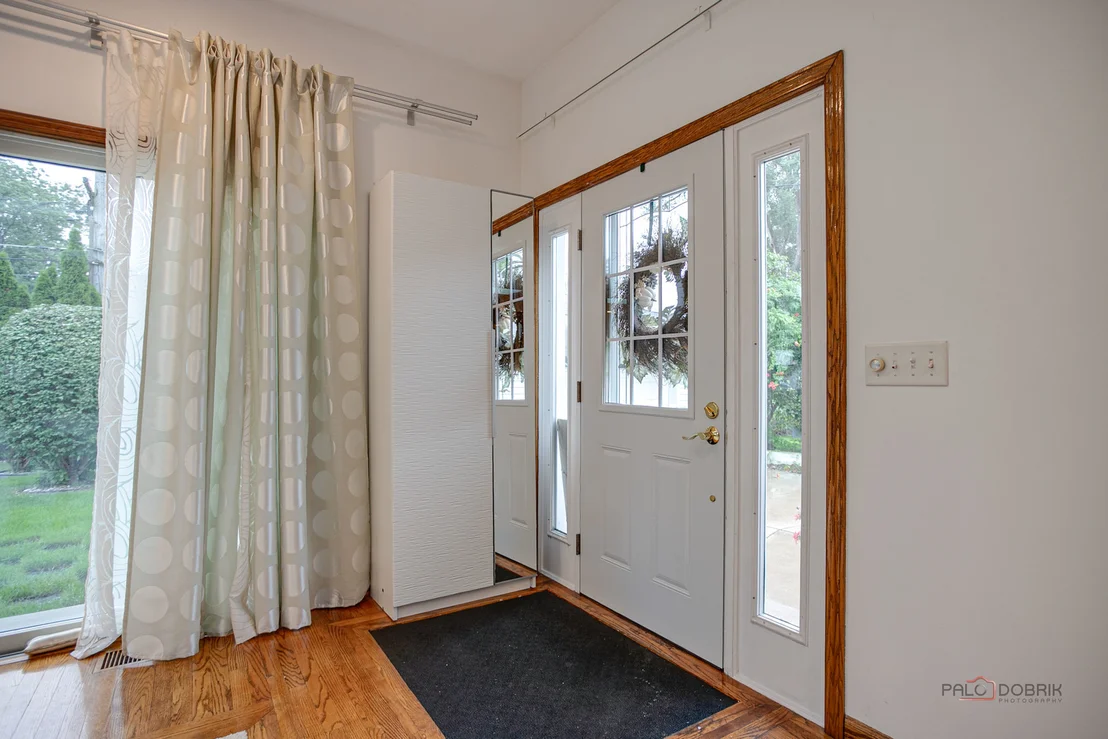 Photo of 605 N Windsor Drive