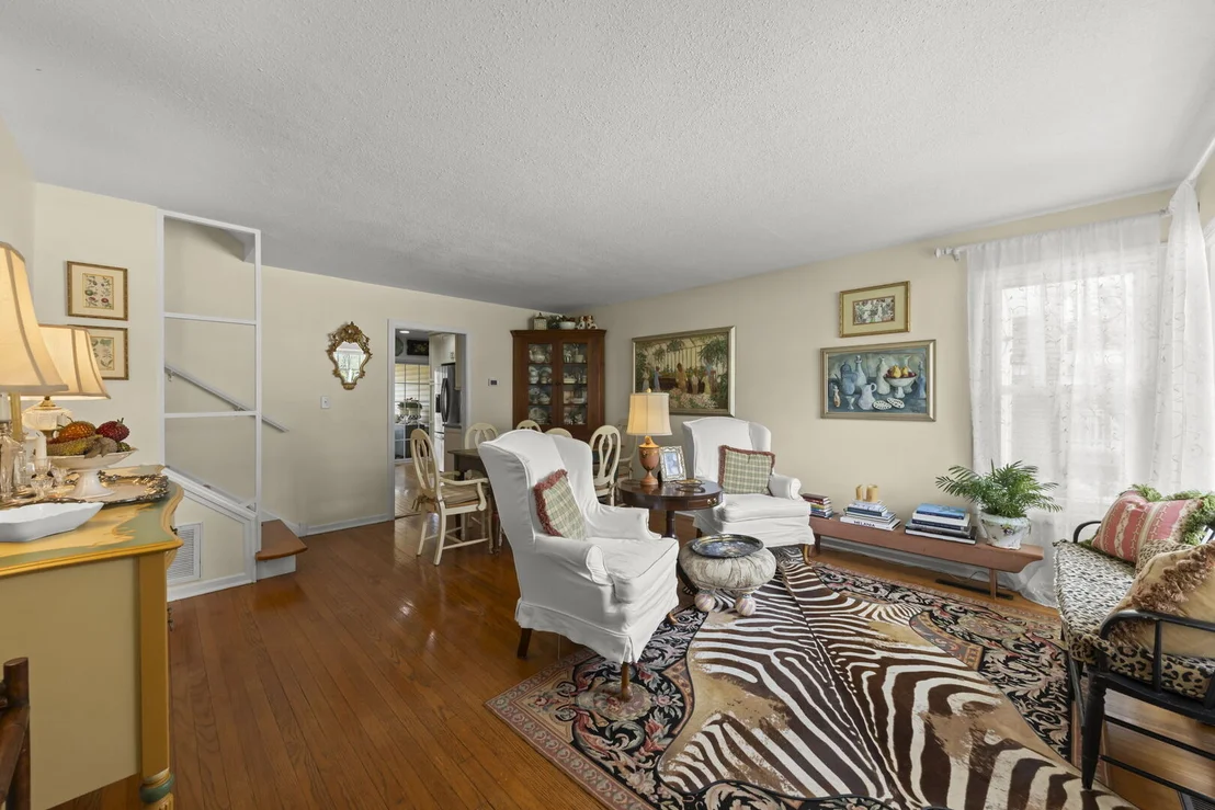 Photo of 283 HILLSIDE Avenue