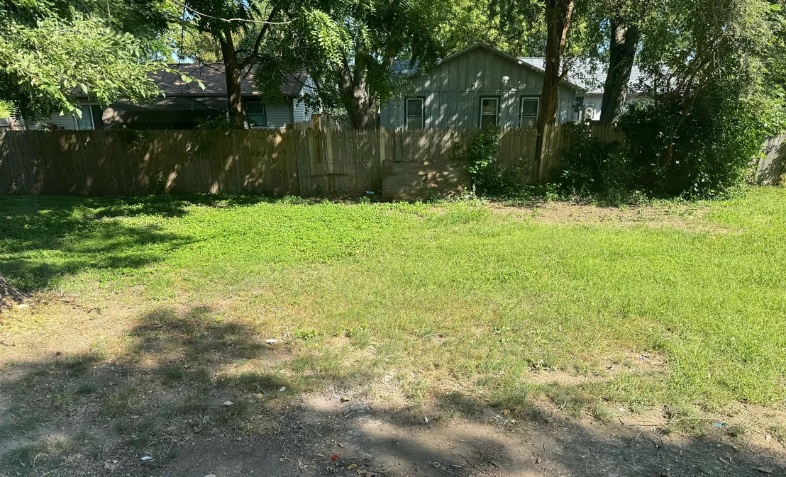 Photo of 1041 Eastview Drive