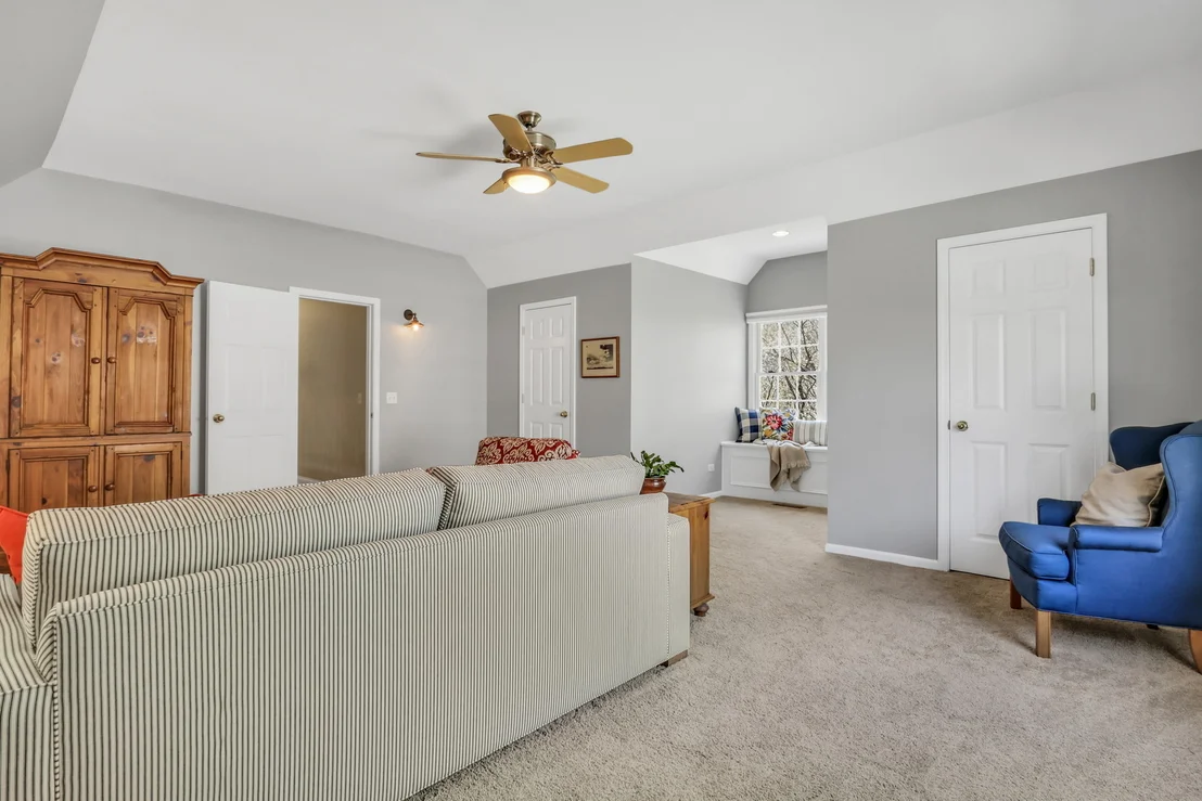 Photo of 983 Mount Vernon Drive