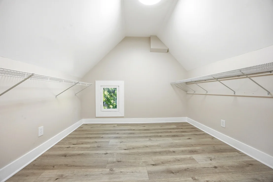 Photo of 340 Moseley Street