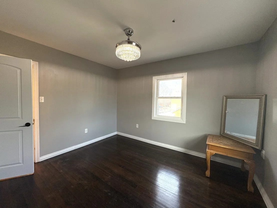 Photo of 313 S Everett Street