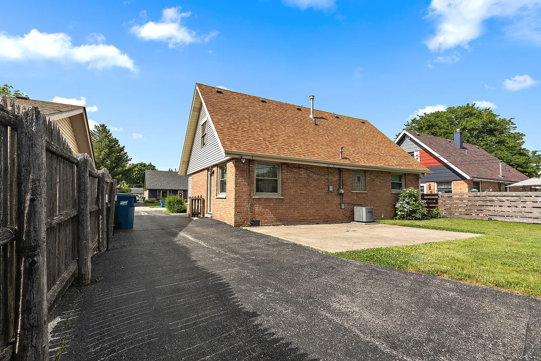 Photo of 5547 Fairway Drive