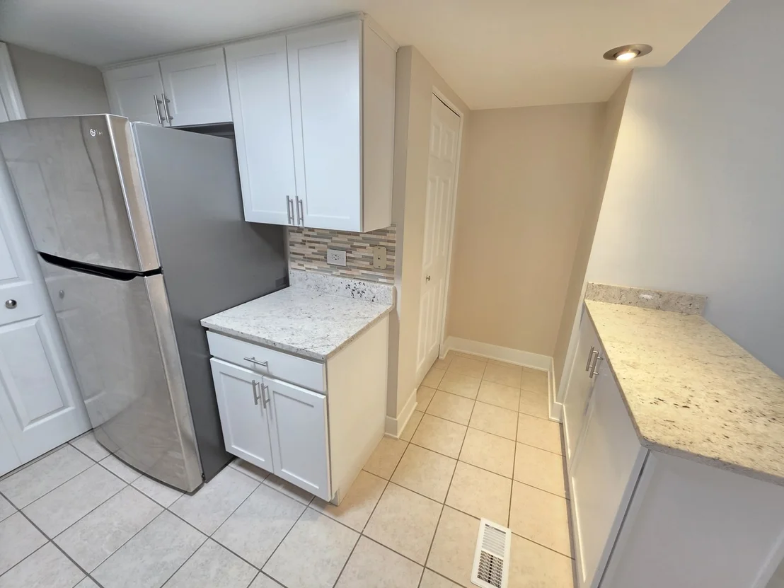 Photo of Unit A at 1950 Kenilworth Circle