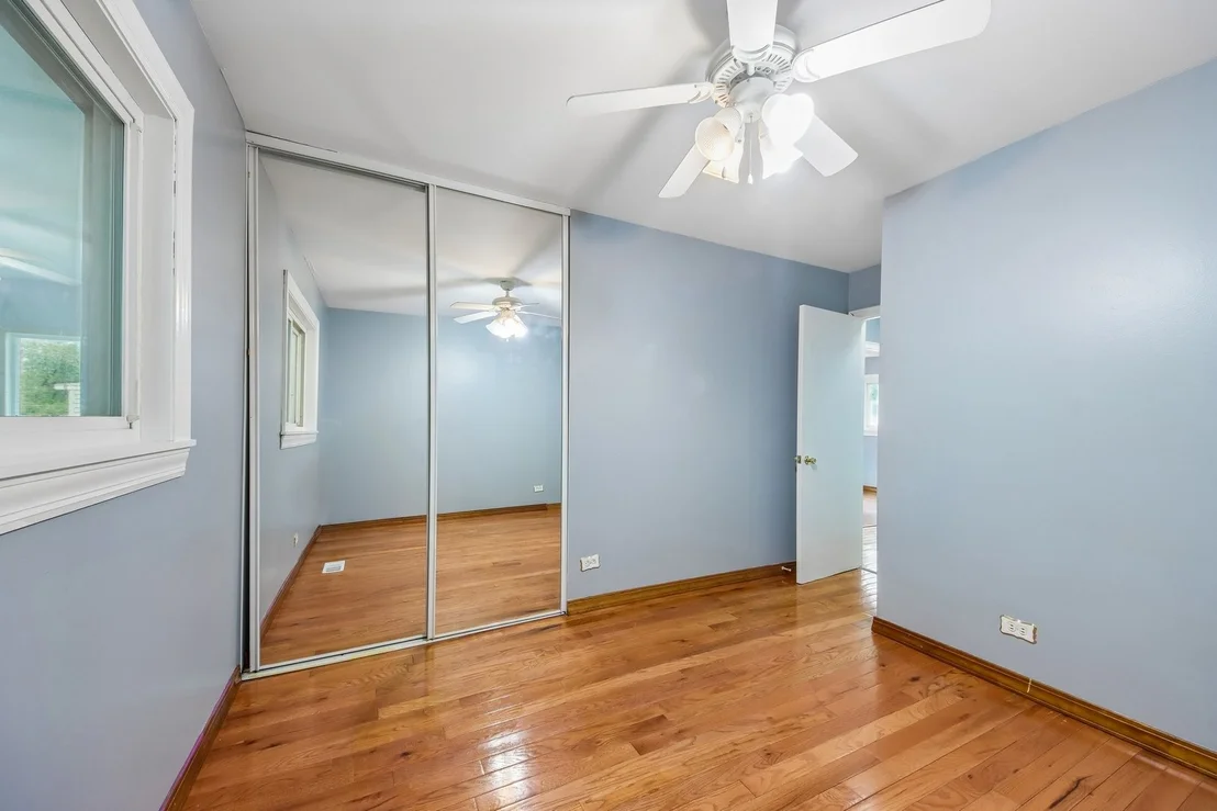 Photo of 670 Lakeview Lane