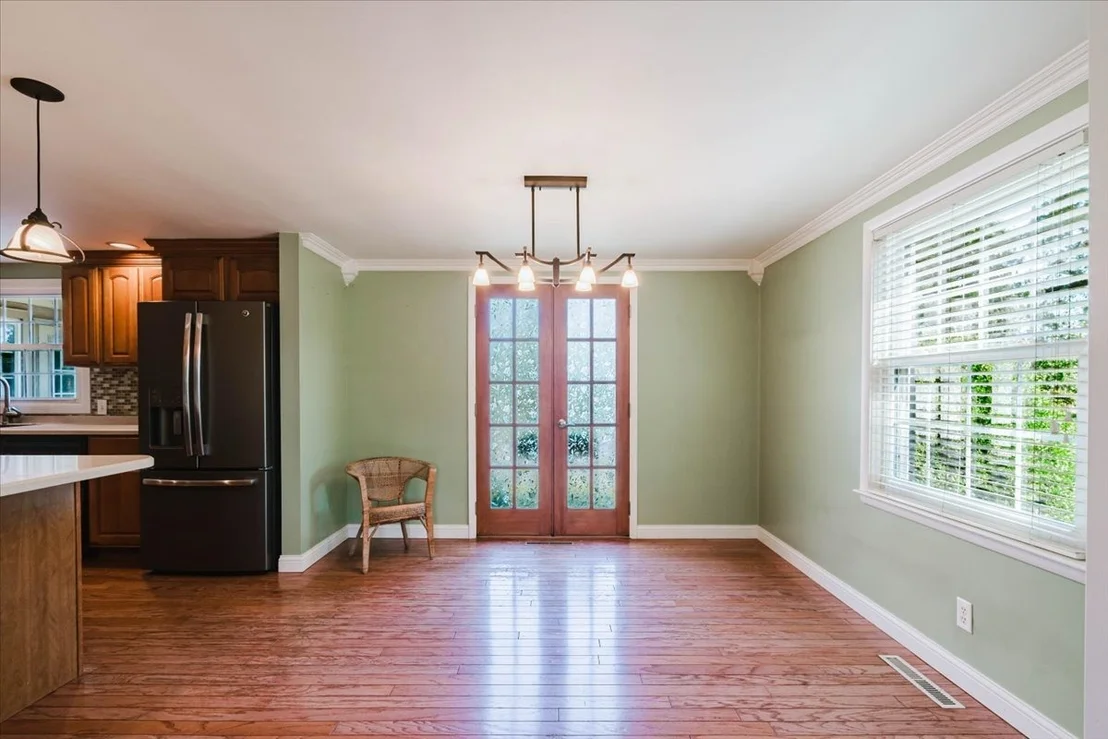 Photo of 914 Hastings Drive