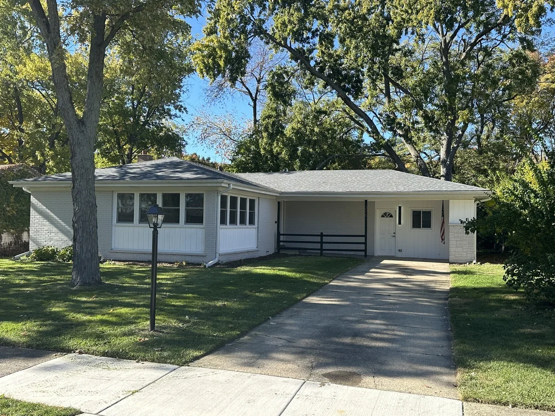 Photo of 326 Indian Drive