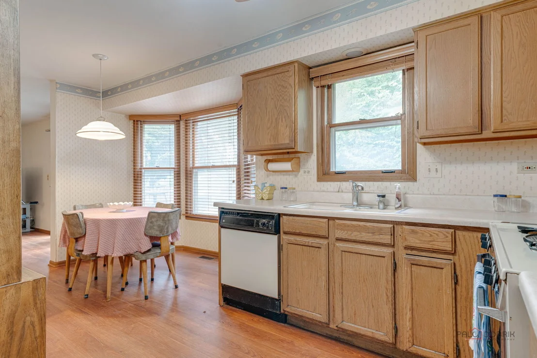 Photo of 705 Royal Glen Drive