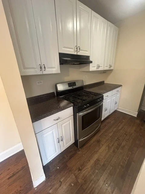 Photo of Unit 2B at 1114 MAPLE Avenue