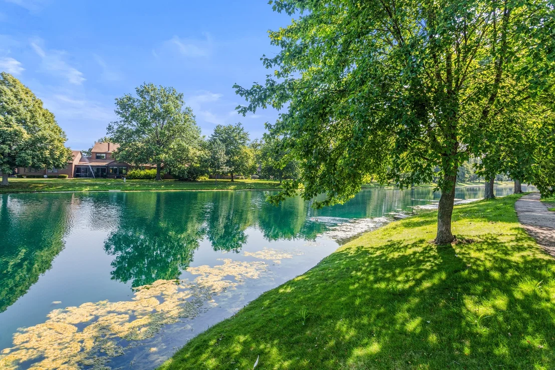 Photo of Unit 2104 at 2104 Harbortown Circle