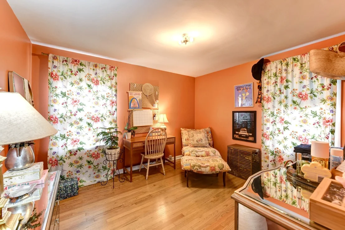 Photo of 1650 Willow Road