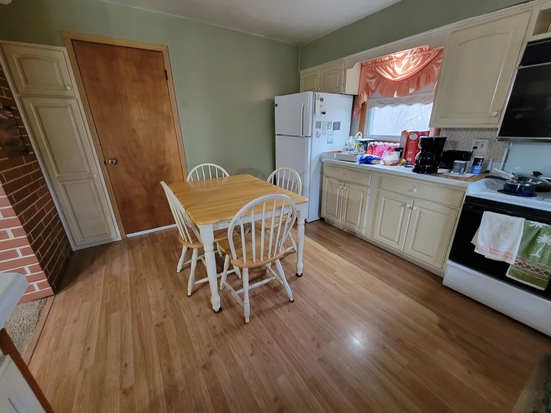 Photo of 408 E 4th Street
