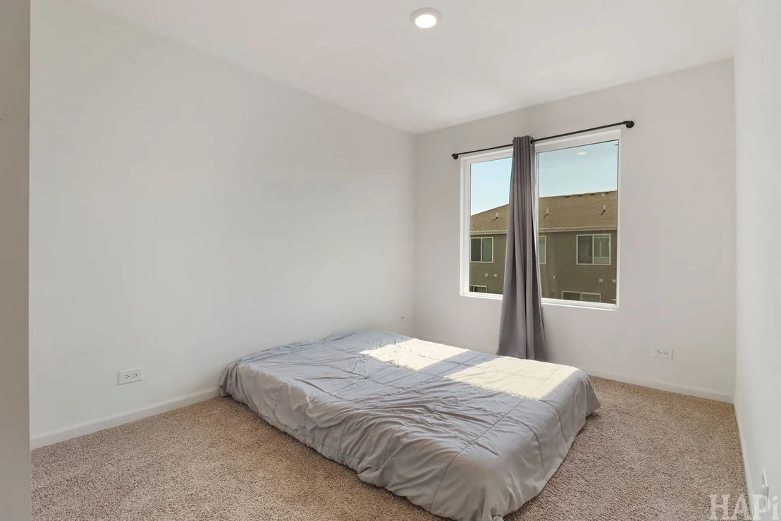 Photo of 2368 Alison Avenue