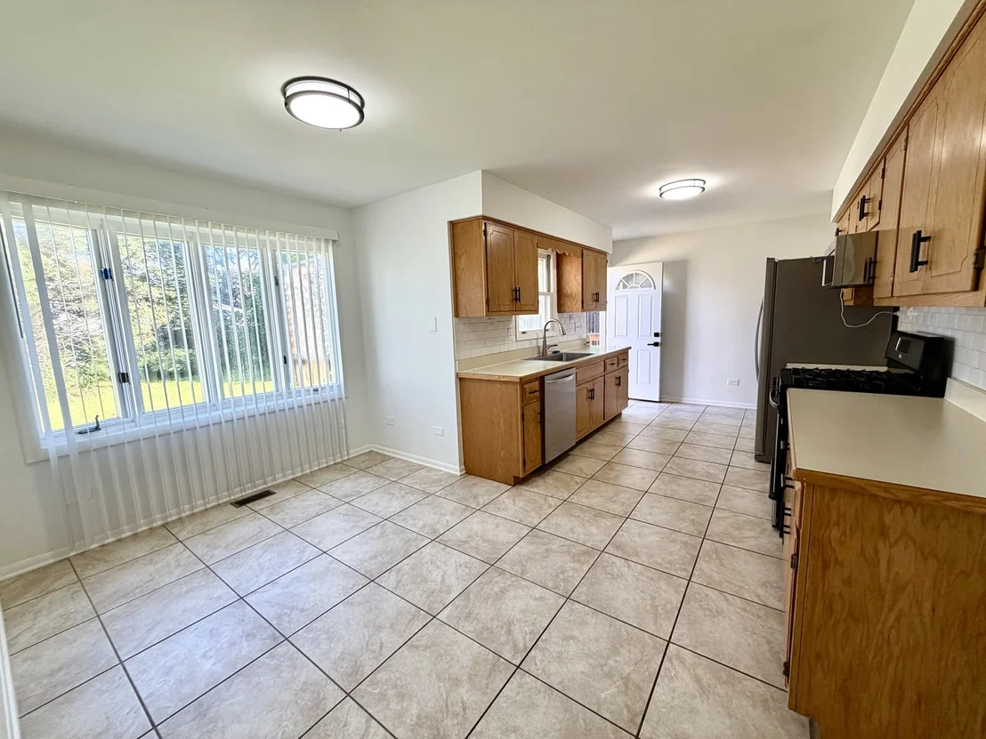 Photo of 2337 Golfview Drive