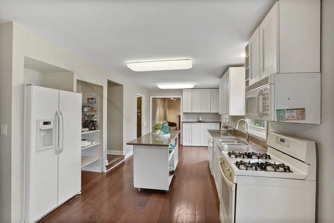 Photo of 545 Ridgefield Drive