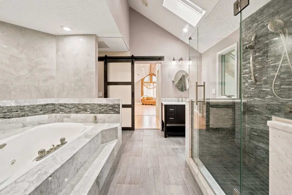 Photo of 1221 W Sable Drive