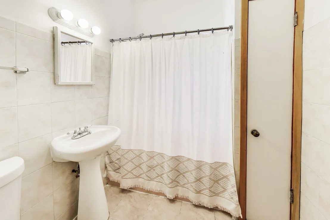 Photo of 1112 N Spaulding Avenue