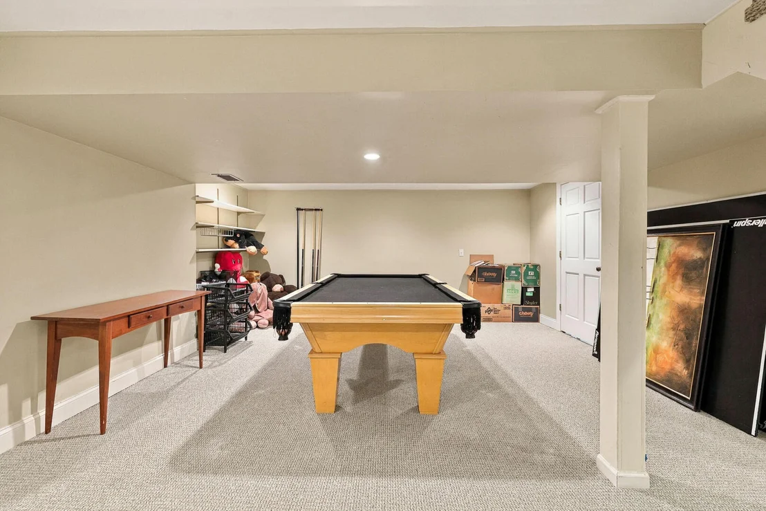Photo of 2068 N Butternut Lane