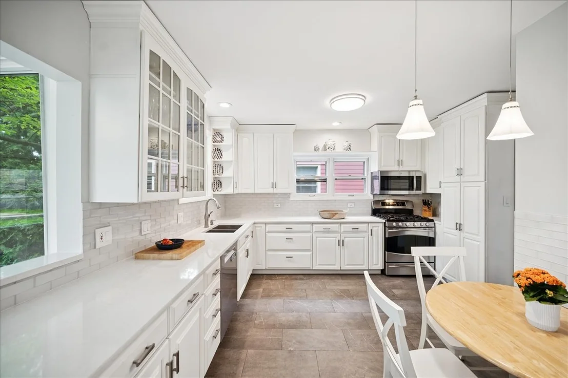 Photo of 972 Elm Street