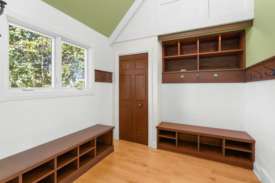 Photo of 27069 W FOX RIVER Road