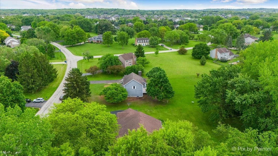 Photo of 39W889 Deer Run Drive