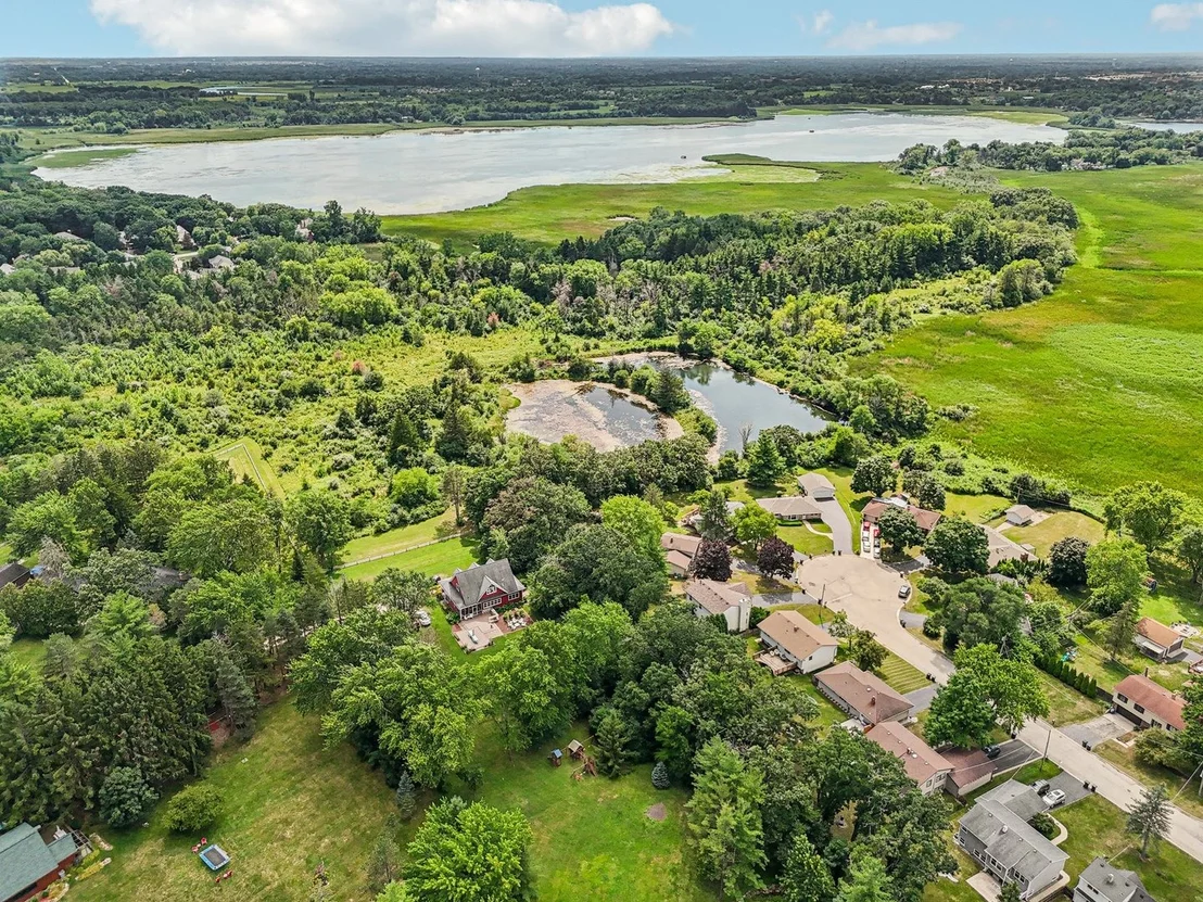 Photo of 710 Greenbriar Lane