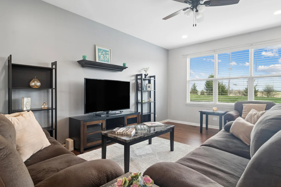 Photo of 2574 Heron Lane