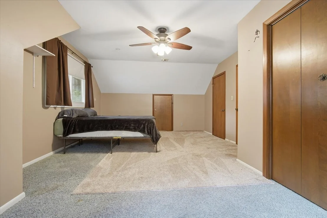 Photo of 912 Parmon Road