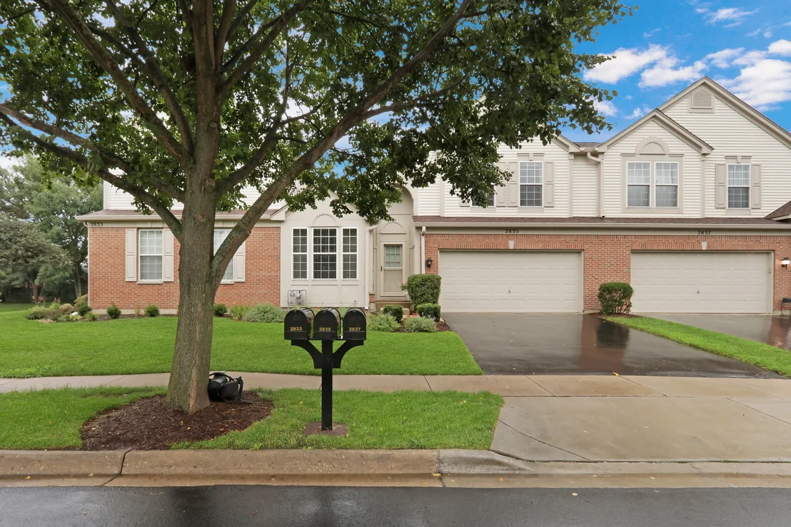 Photo of 2835 Waterfront Avenue