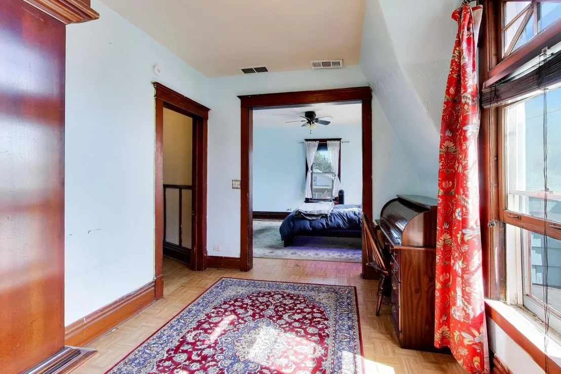 Photo of 582 PARK Street