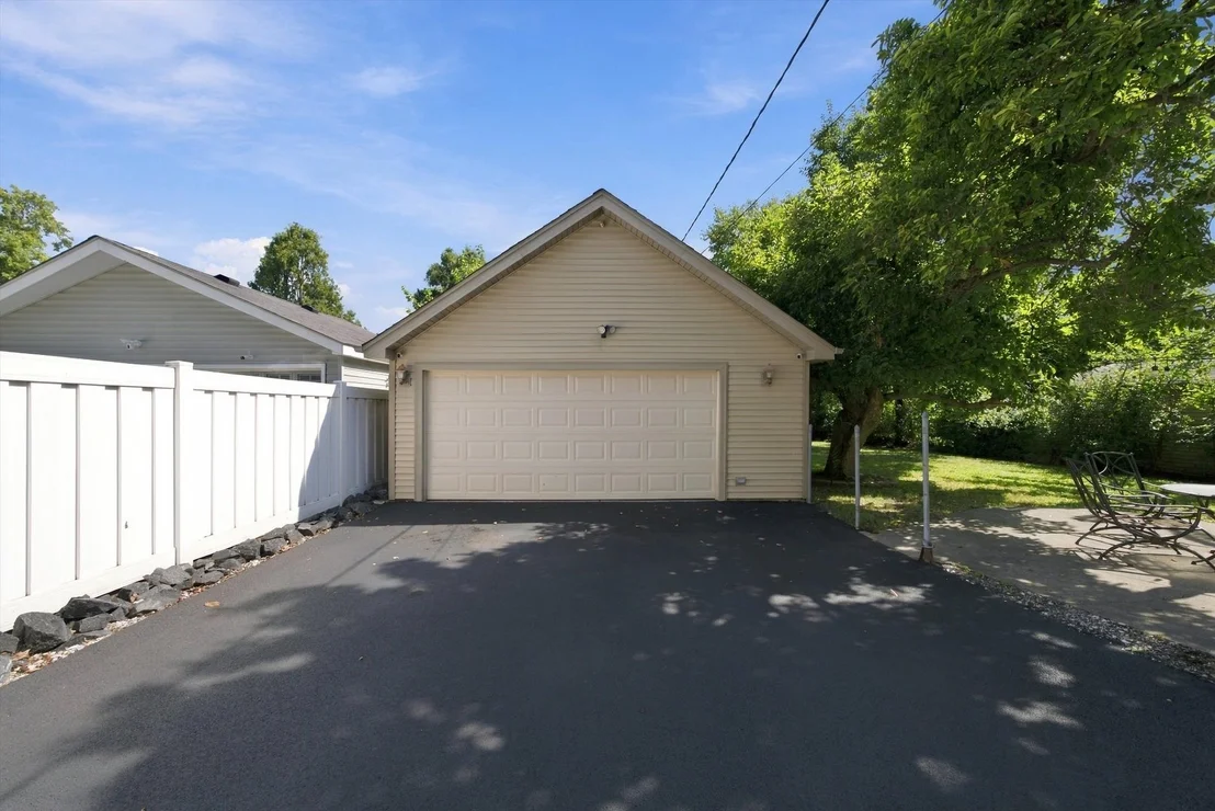Photo of 2115 Halsey Drive
