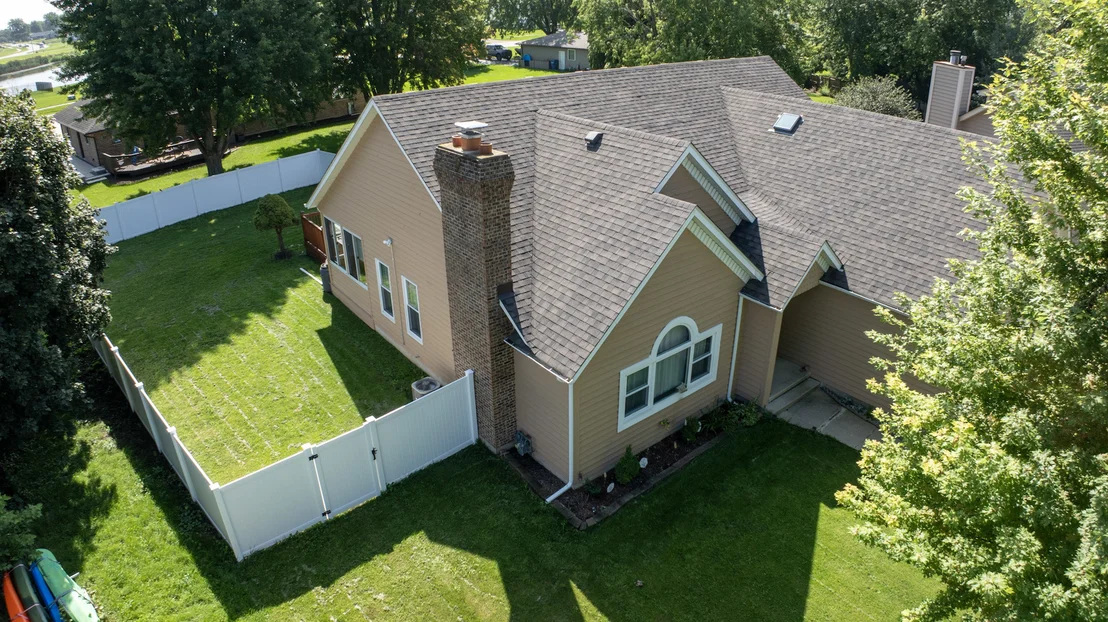 Photo of 660 Louise Drive