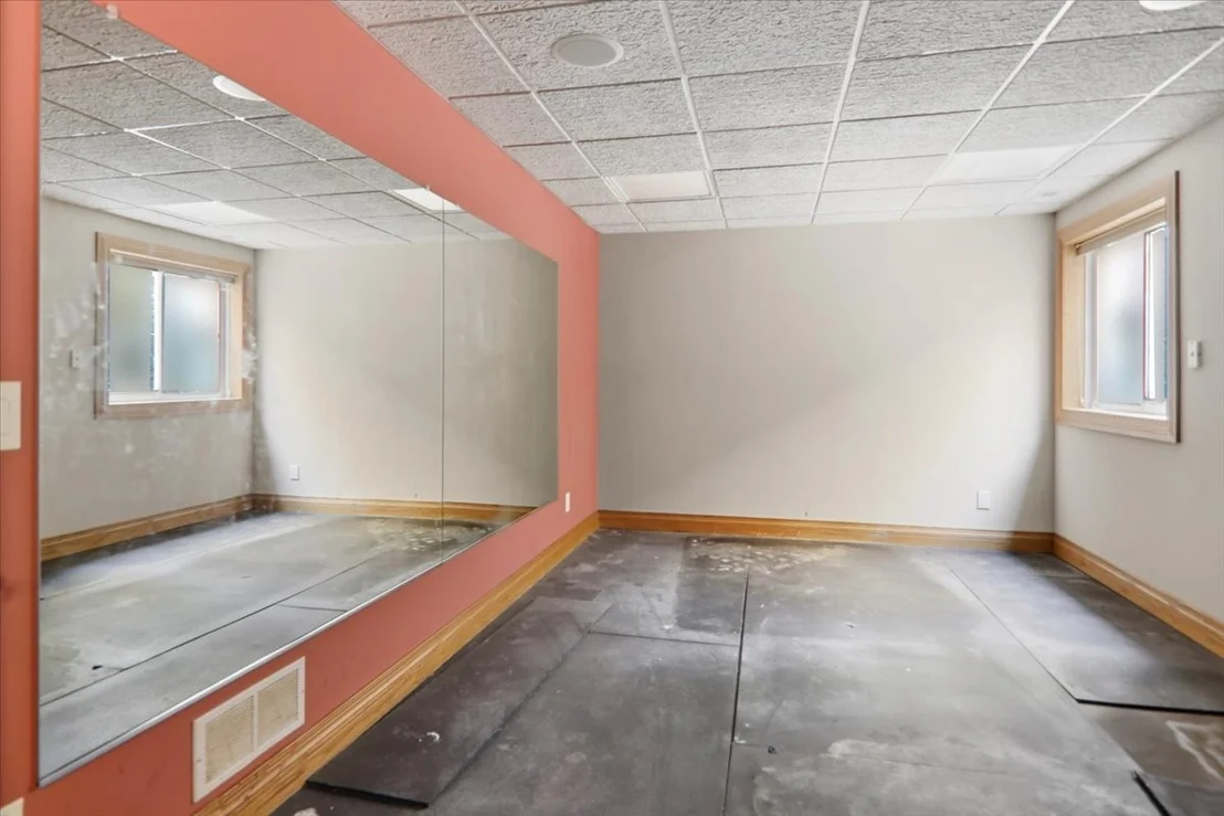Photo of 3002 Neaves Drive