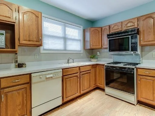 Photo of 815 CASE Street