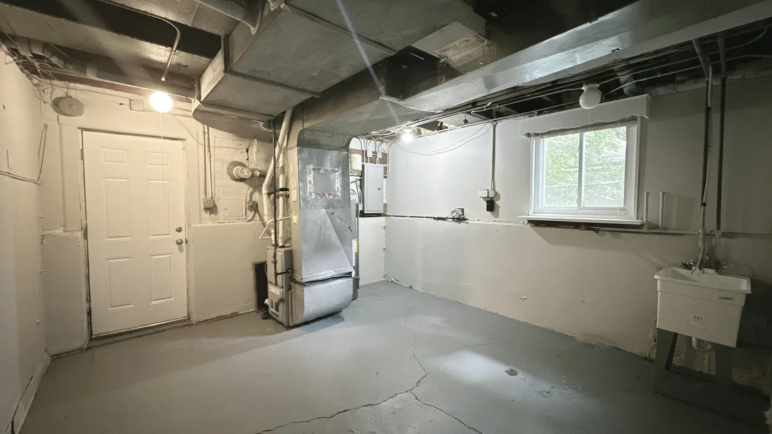 Photo of 3004 Longfellow Avenue