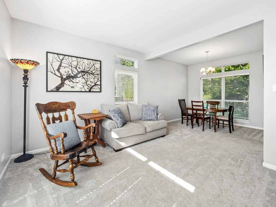 Photo of 341 S Clearview Circle