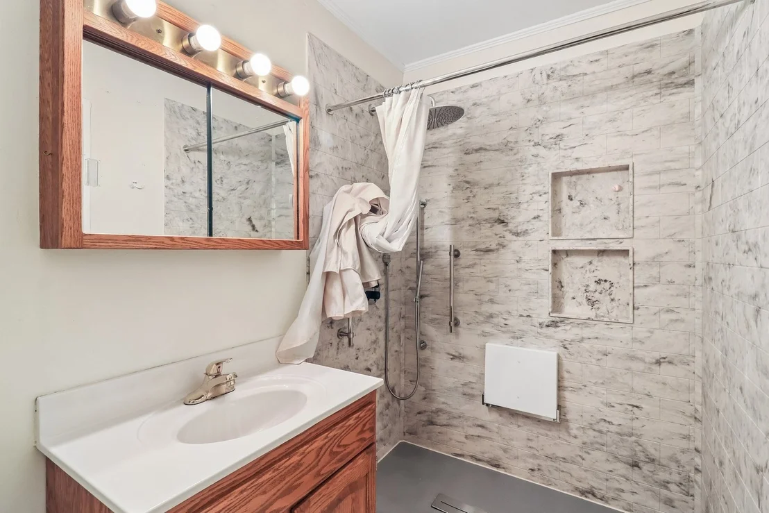 Photo of 2206 Hawk Lane