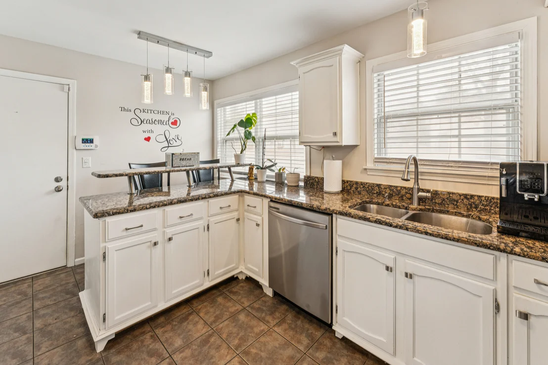 Photo of 500 Ascot Lane