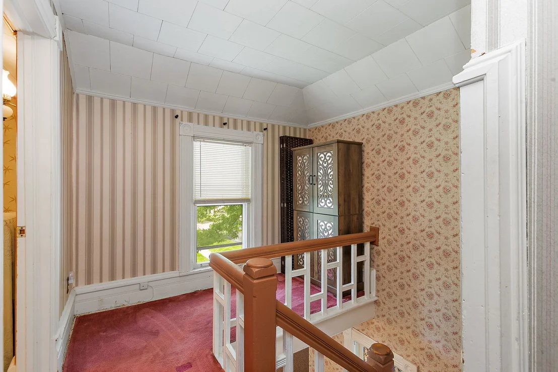 Photo of 922 Douglas Avenue