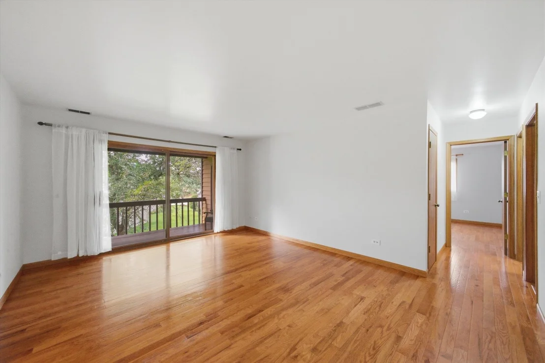 Photo of Unit D at 650 WAVERLY Drive