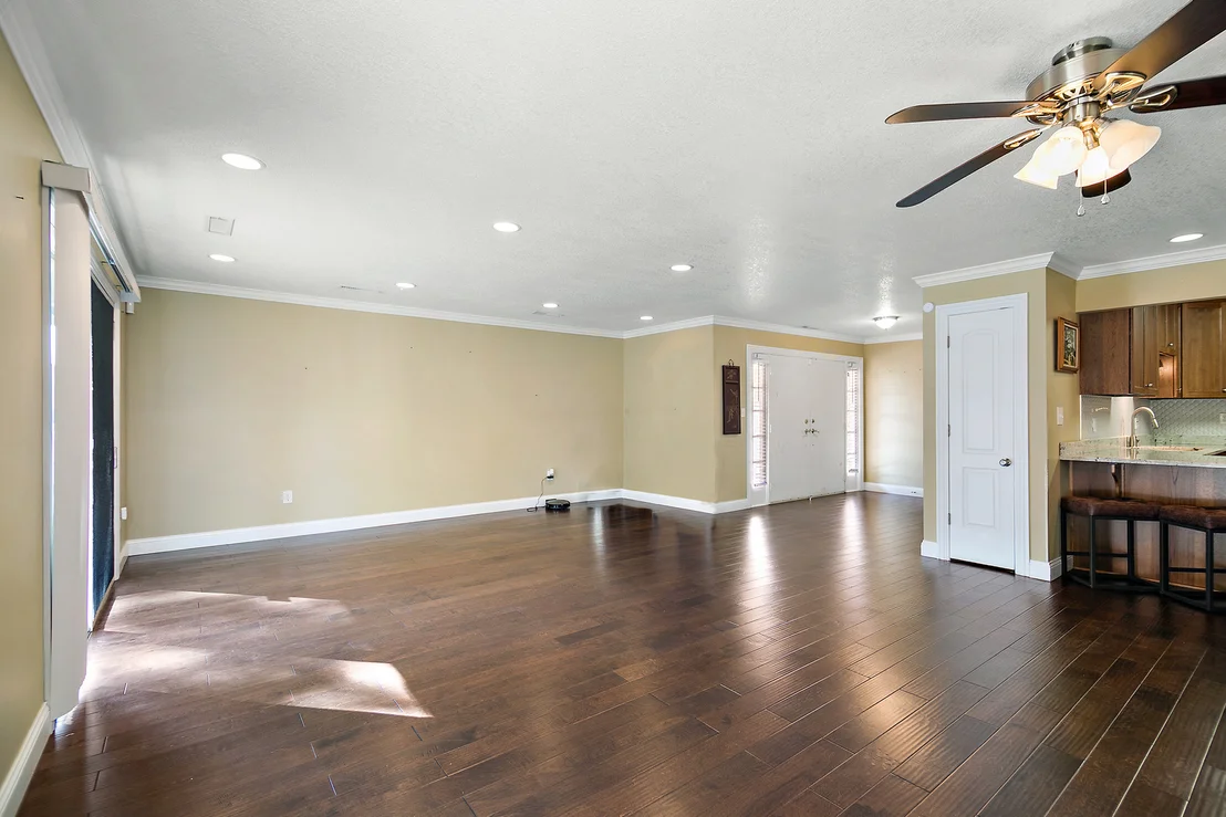 Photo of 1305 OAKTREE Lane