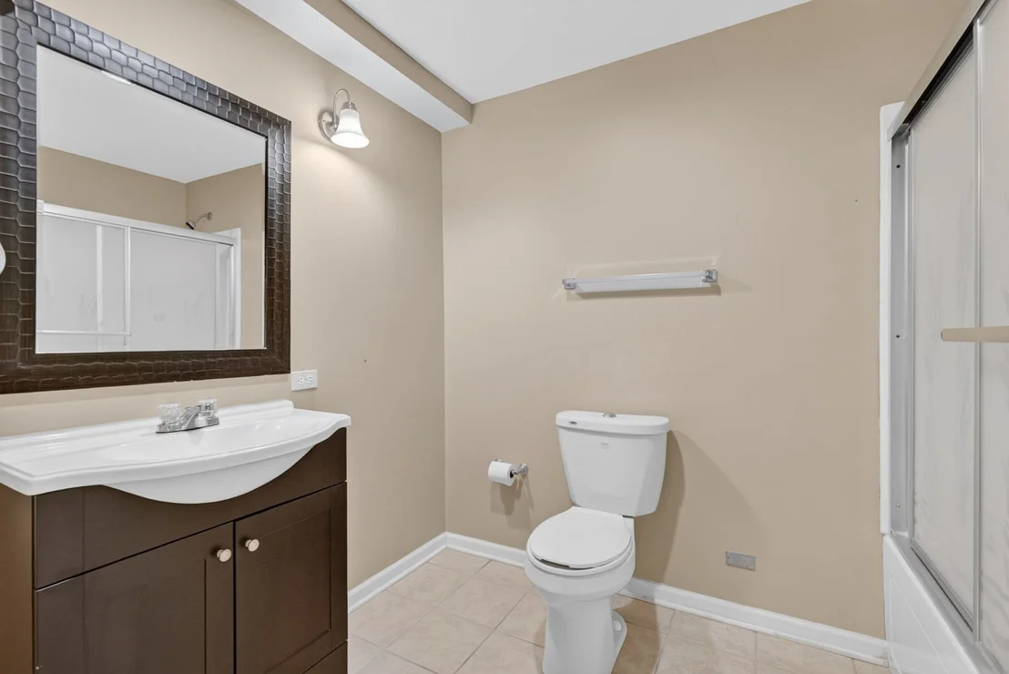 Photo of 10S447 Carrington Circle