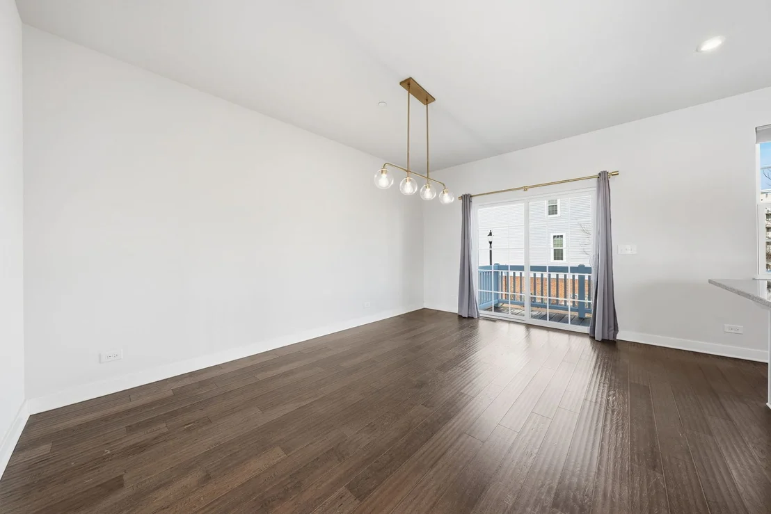 Photo of 72 Nicholas Drive E