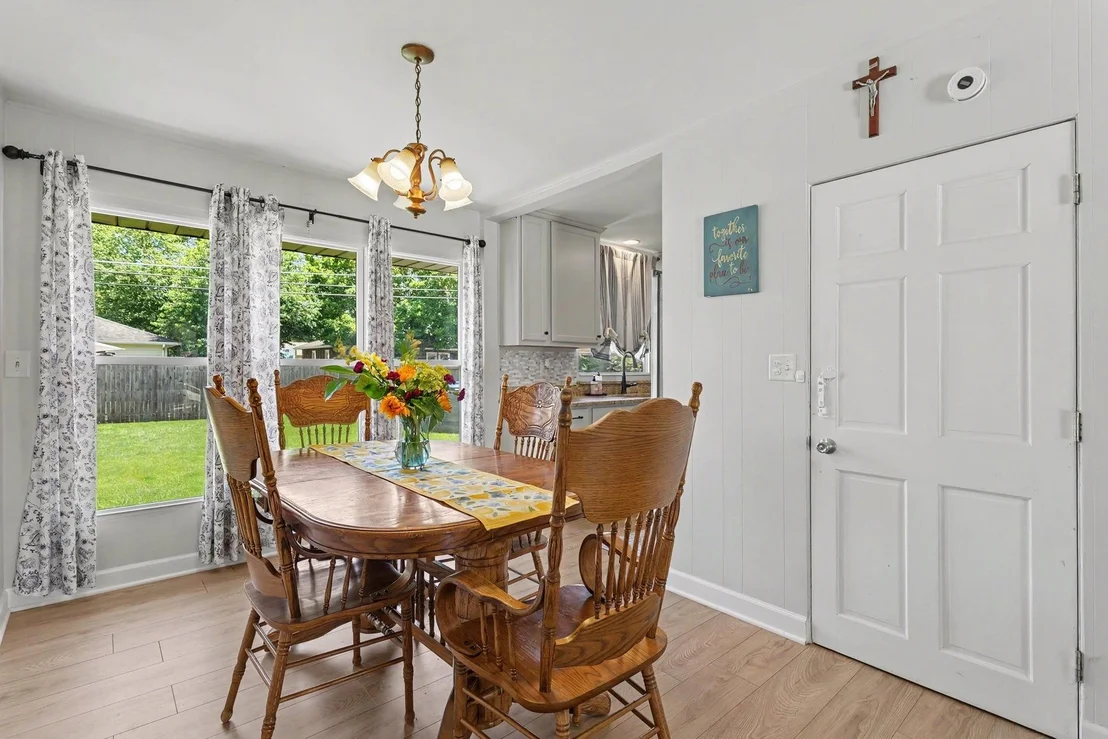 Photo of 1108 Alann Drive
