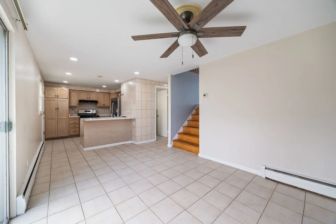 Photo of 8837 Robin Drive