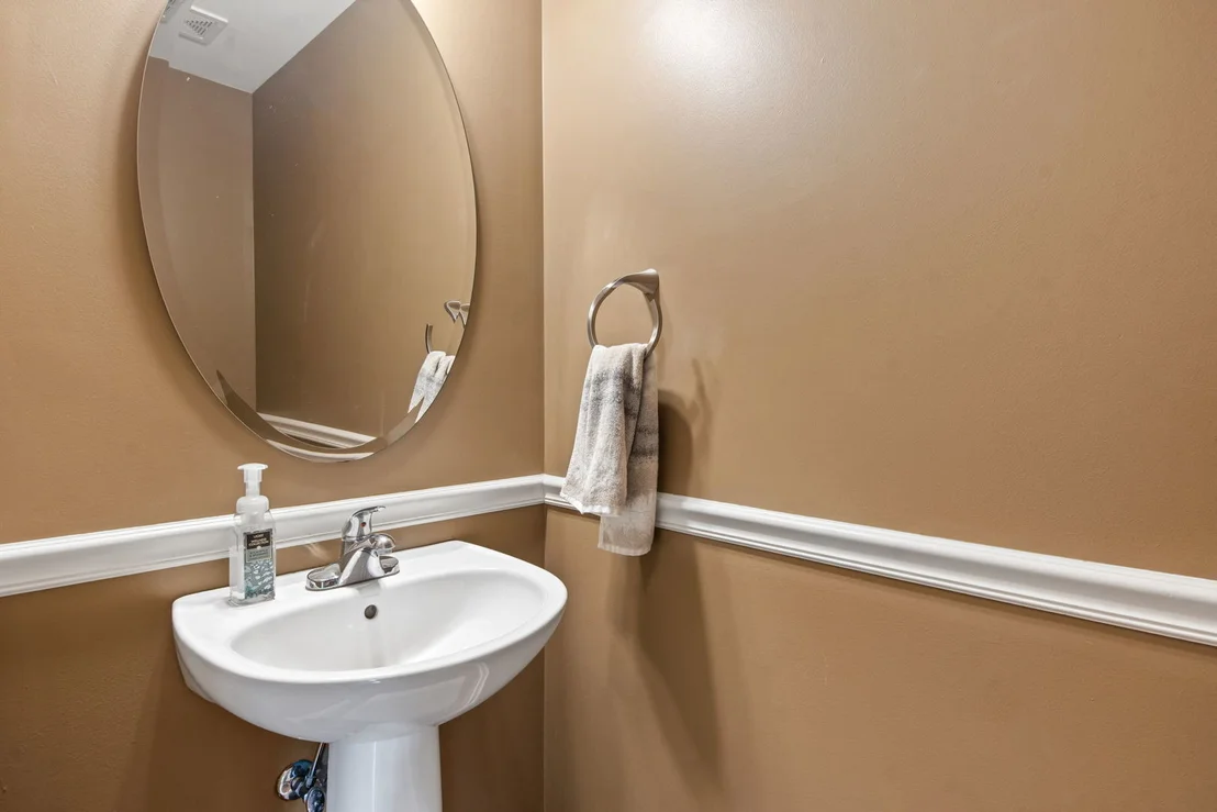 Photo of 1282 Newport Circle
