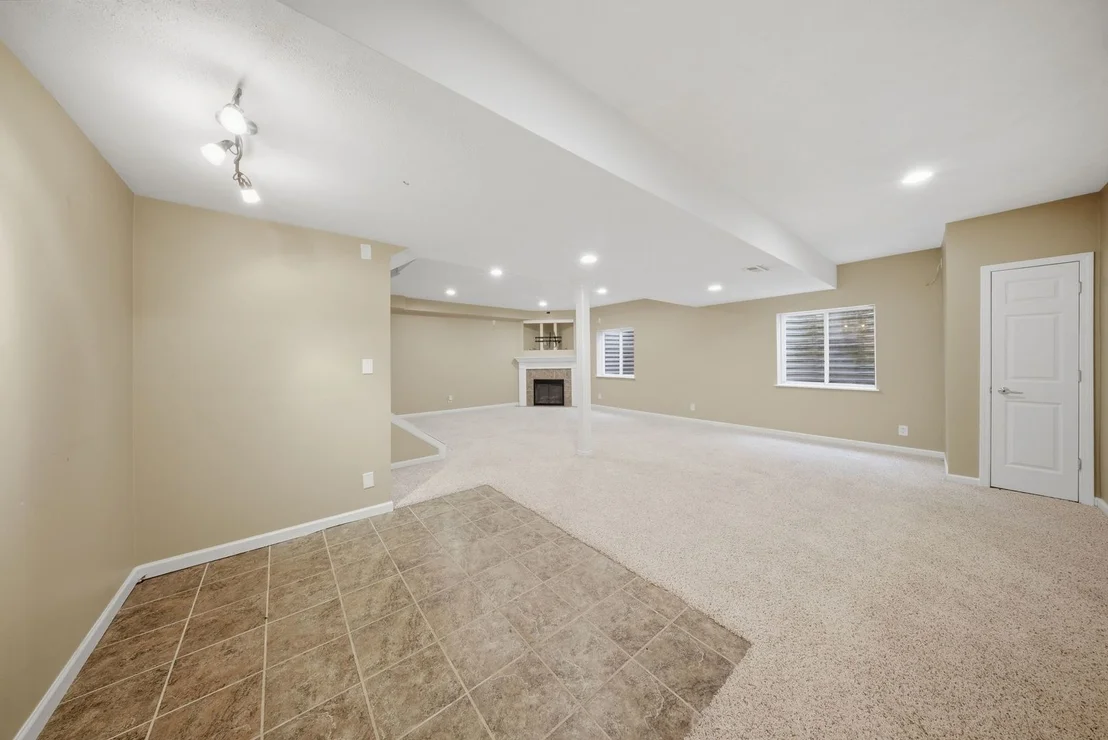 Photo of 2533 Lyman Loop