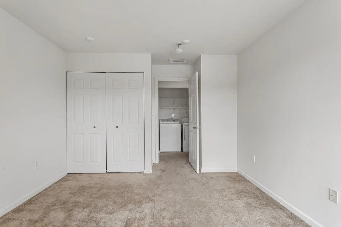 Photo of Unit 205 at 2406 Windward Boulevard