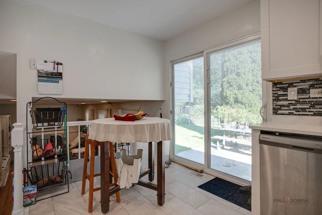 Photo of 600 Thompson Boulevard