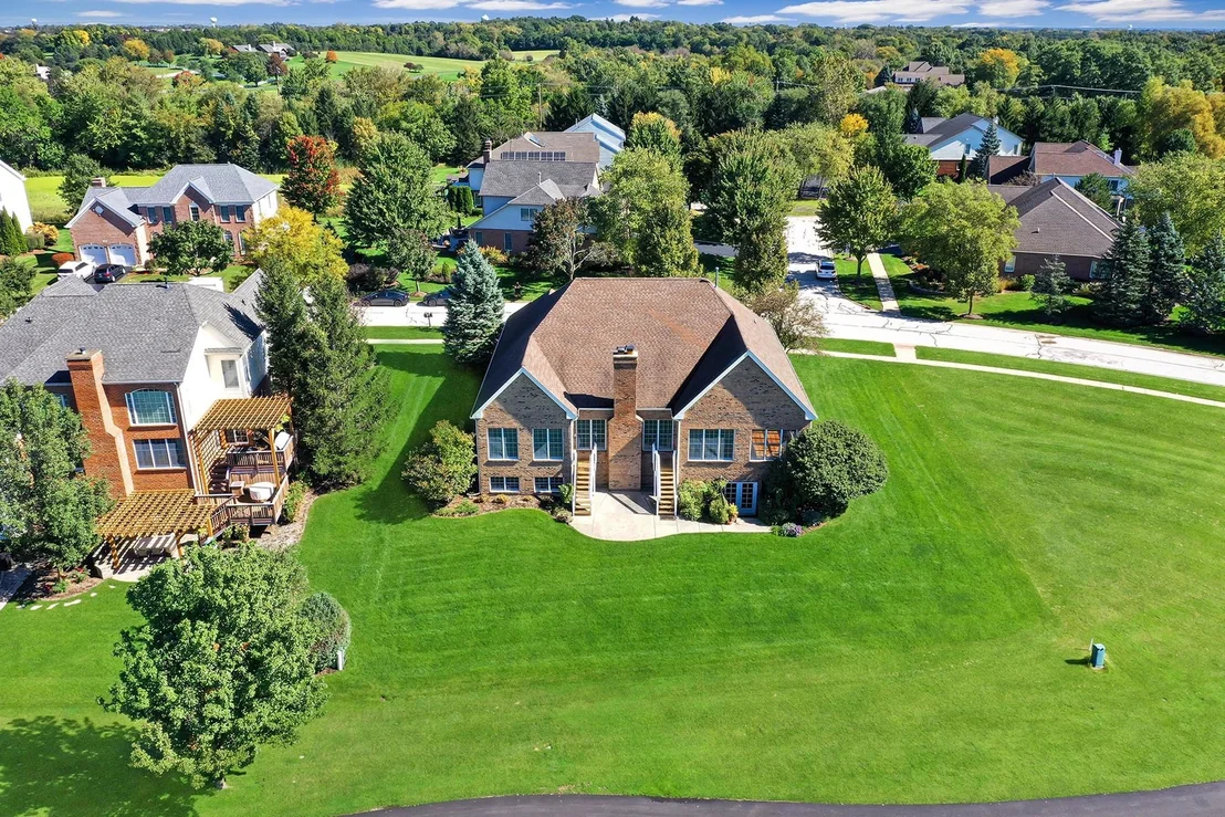 Photo of 19 EAGLE RIDGE Drive
